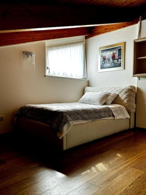 Joy Apartment Mezzegra Buitenkant foto